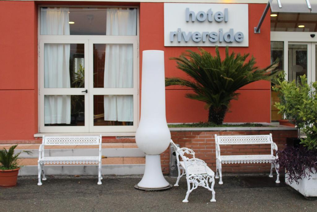 Hotel Riverside Modena Exterior foto