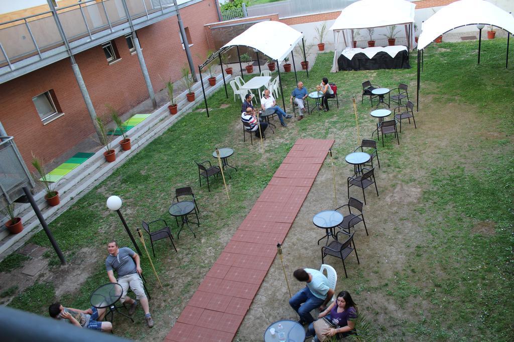 Hotel Riverside Modena Exterior foto